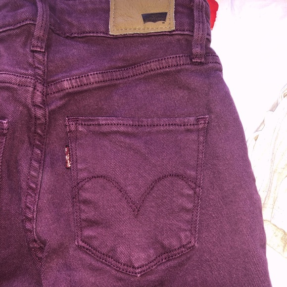 Levi’s 721 High Waisted Jeans - Picture 5 of 8